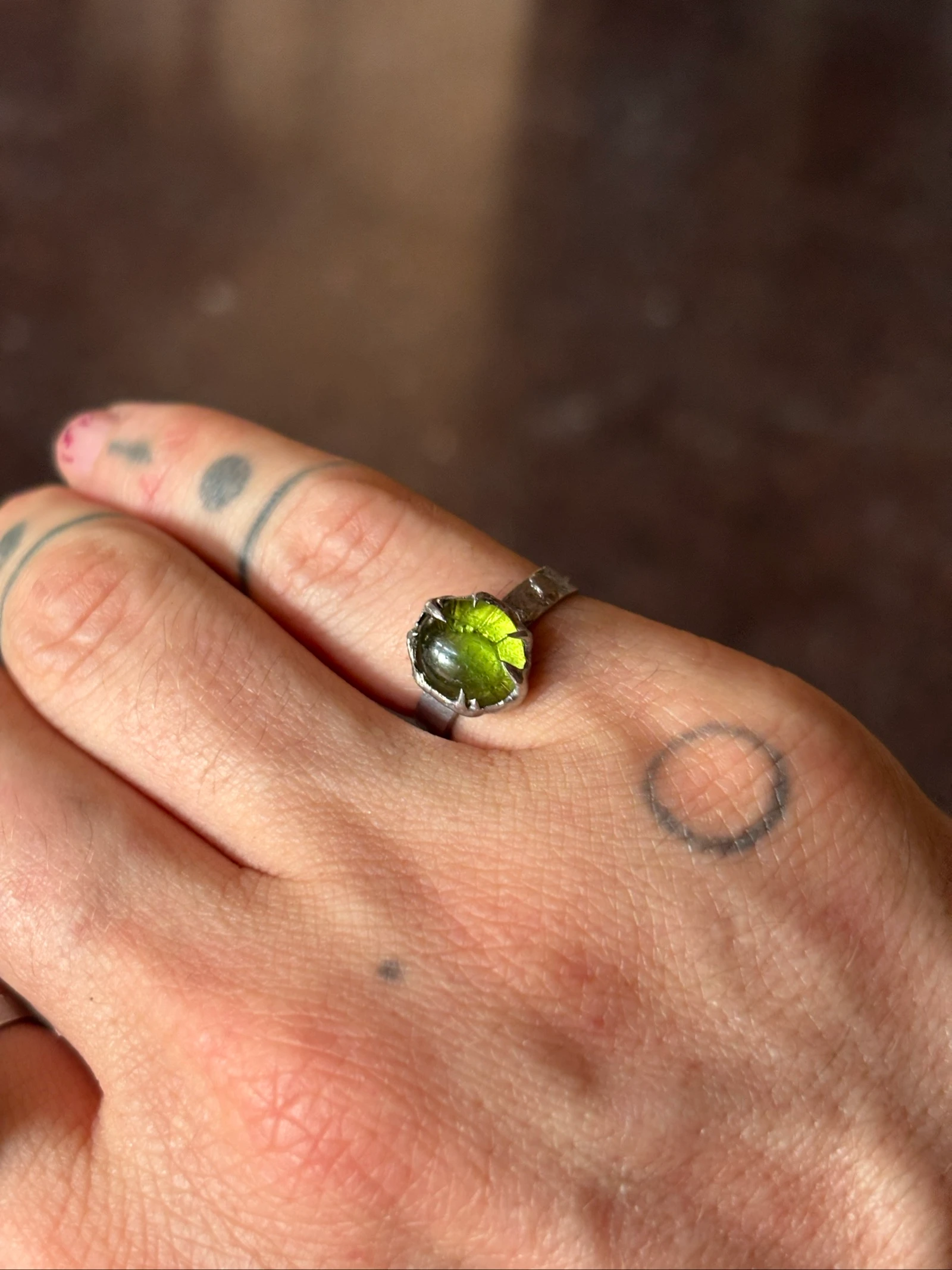 Anillo de cobre y vidrio fundido
